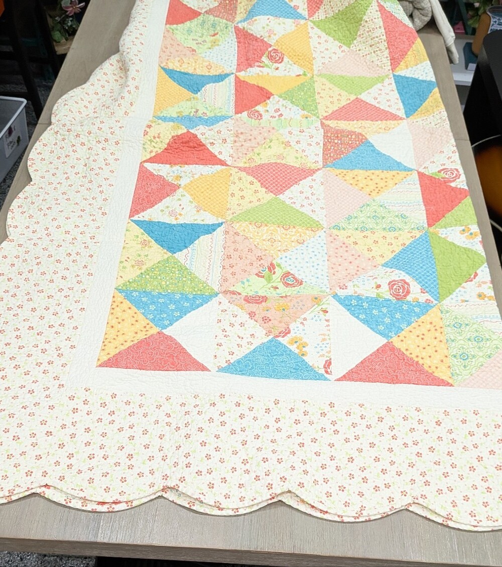 COTTON BERRY QUILT 74 X 74.